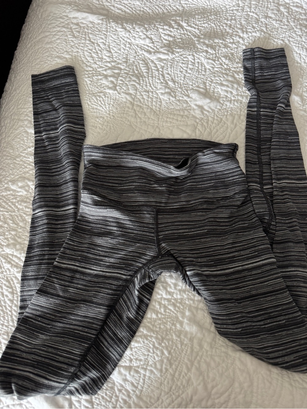 NEW Lululemon full length black and gray  leggings